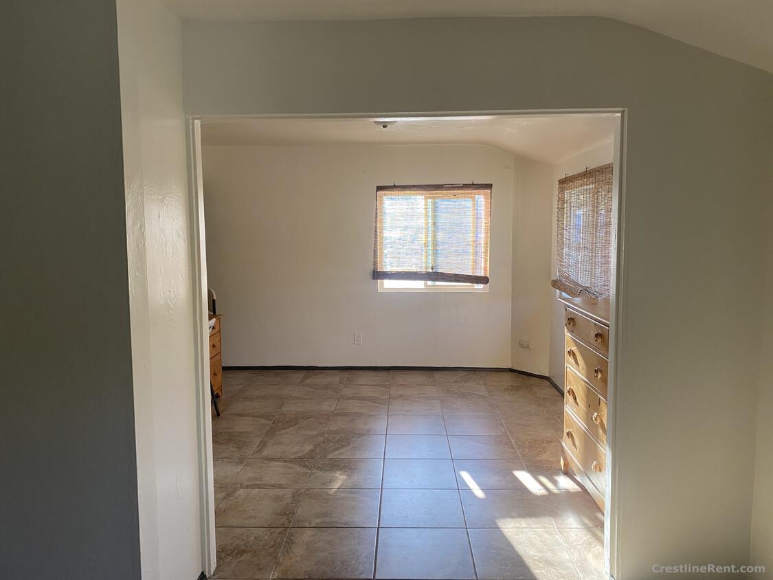 Spacious 2nd Floor Apartment at the Alpine Mall