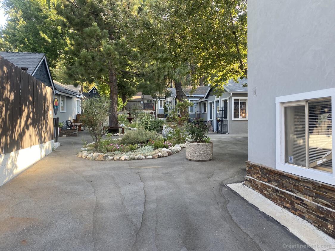 Spacious 2nd Floor Apartment at the Alpine Mall